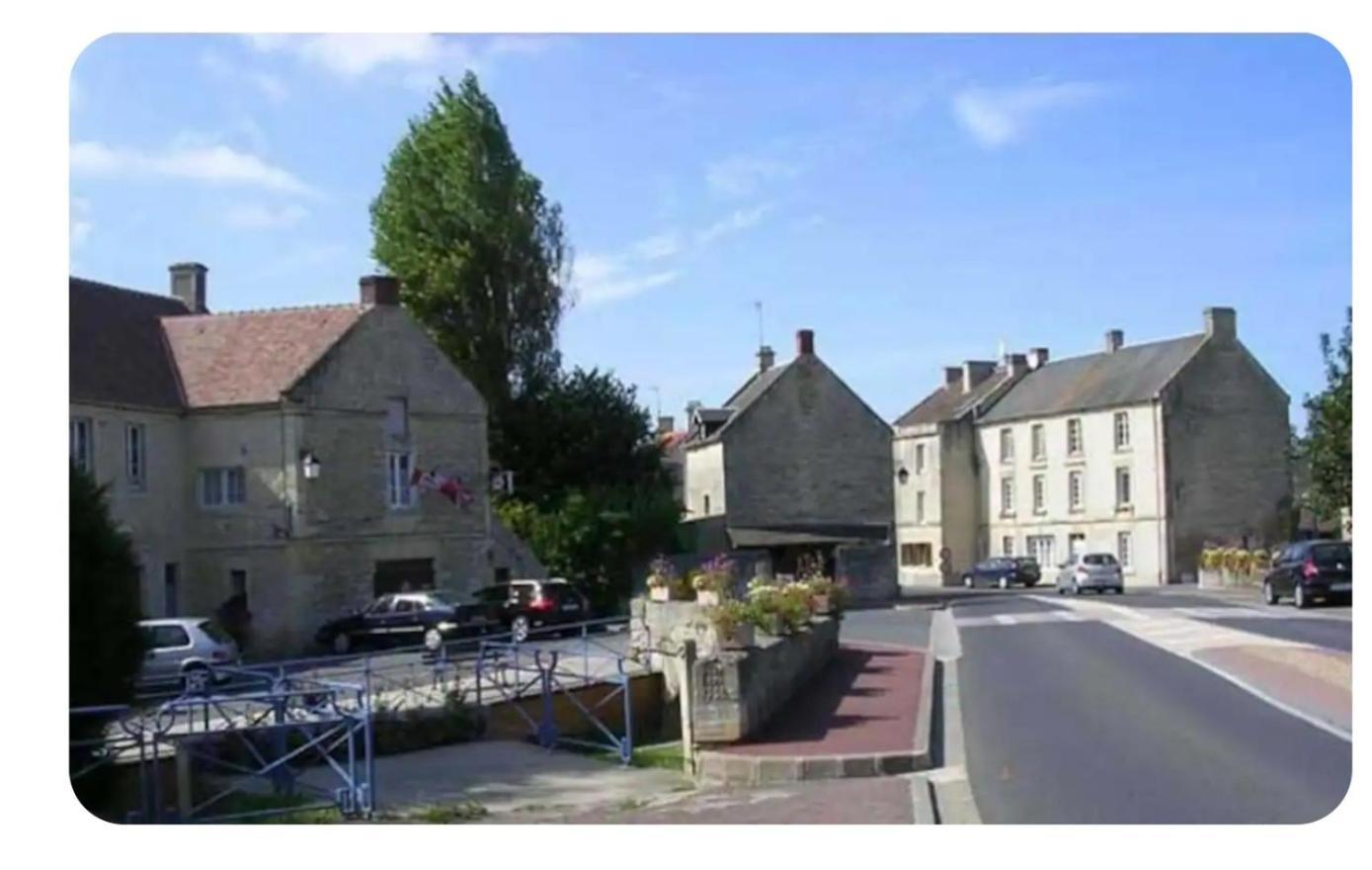 Logement Cosy Parking Prive Situe Au Coeur Du Village Reviers Экстерьер фото